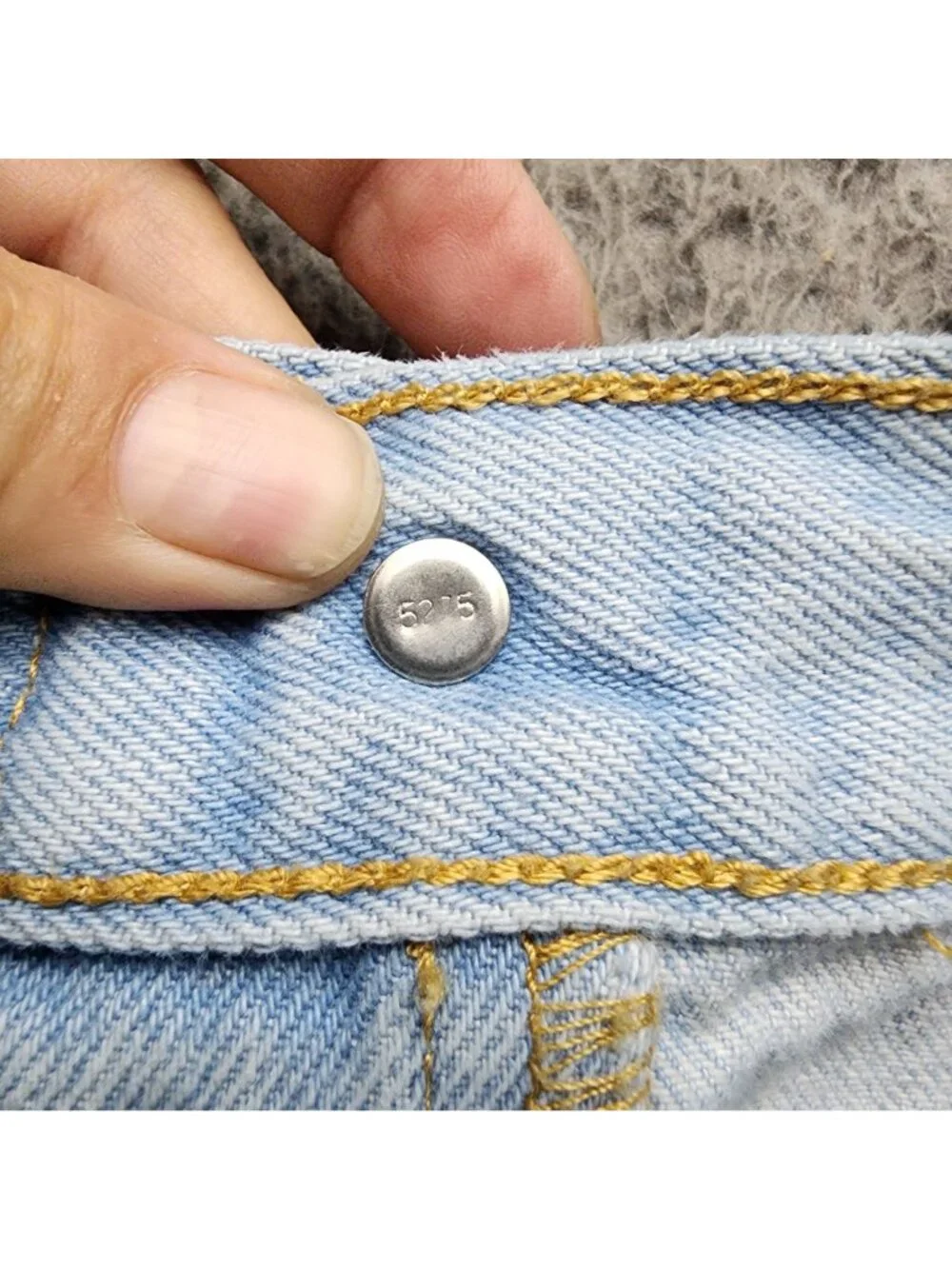 Levis Jeans Womens 29 Light Blue 501 Button Fly Cotton Straight *Read*